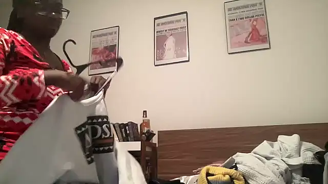 AveryJ99 online show from 20, 12, 2024