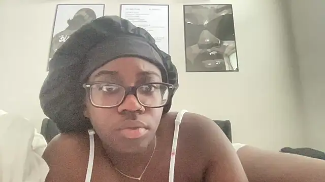 AveryJ99 online show from 7, 4, 2026