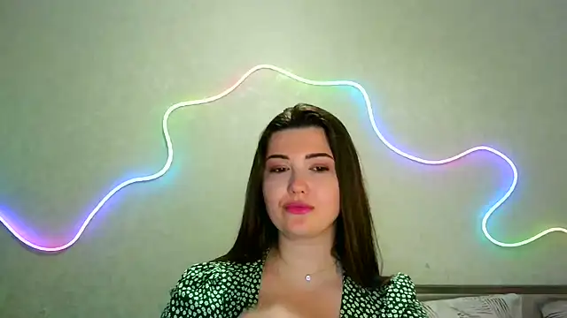 Snapshot of SeductiveTati chatting on 11, 6, 2026 SeductiveTati online show from 11, 6, 2026