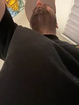 Snapshot of couplelti2 chatting on 20, 12, 2024 couplelti2 online show from 20, 12, 2024