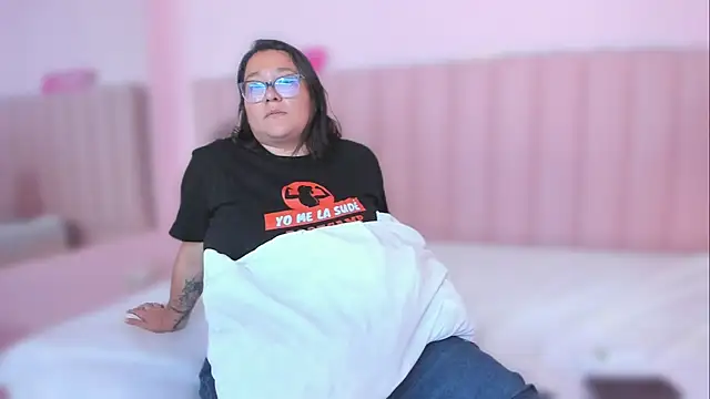 CinnamonCookiez online show from 16, 3, 2025