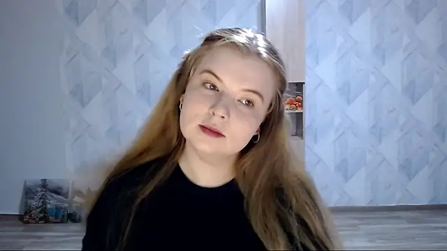 Snapshot of Melina_Hot9 chatting on 9, 11, 2025 Melina Hot9 online show from 9, 11, 2025