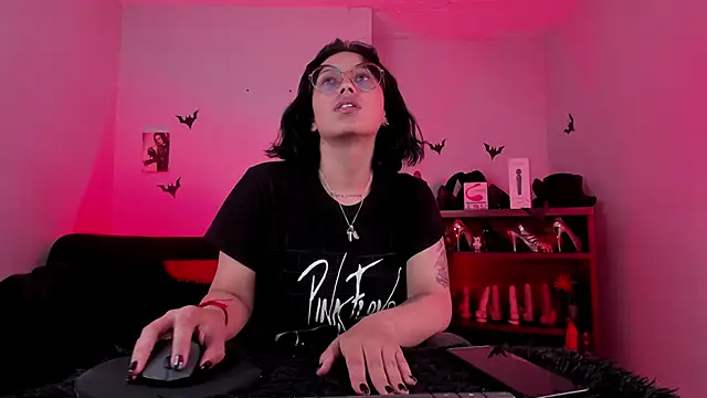 lilith-deveraux online show from 27, 11, 2025