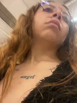 Snapshot of _charlott_dm chatting on 4, 12, 2024  charlott dm online show from 4, 12, 2024