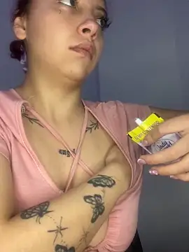 Snapshot of _charlott_dm chatting on 22, 2, 2025  charlott dm online show from 22, 2, 2025