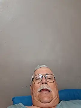 Snapshot of NawtyB1965 chatting on 10, 9, 2025 NawtyB1965 online show from 10, 9, 2025