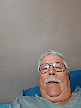 Snapshot of NawtyB1965 chatting on 10, 10, 2025 NawtyB1965 online show from 10, 10, 2025