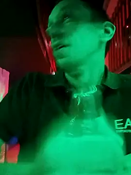 mika11100 online show from 16, 10, 2025