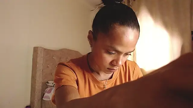 Samary thomas online show from 7, 12, 2024