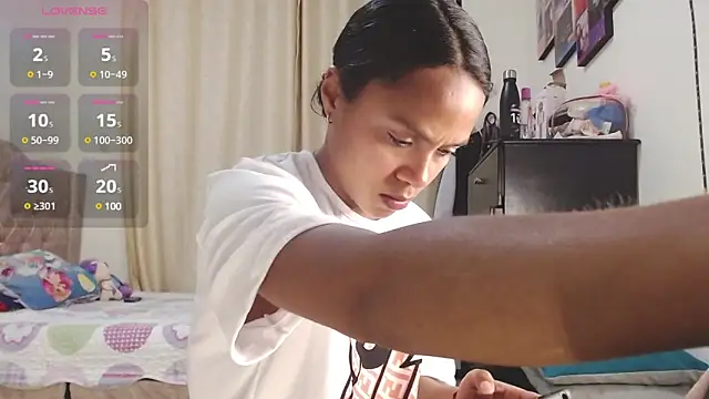 Samary thomas online show from 12, 12, 2024