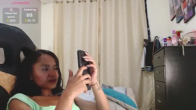 Samary thomas online show from 22, 12, 2024