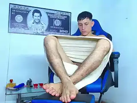 Snapshot of bab_boy_777 chatting on 4, 12, 2024 bab boy 777 online show from 4, 12, 2024