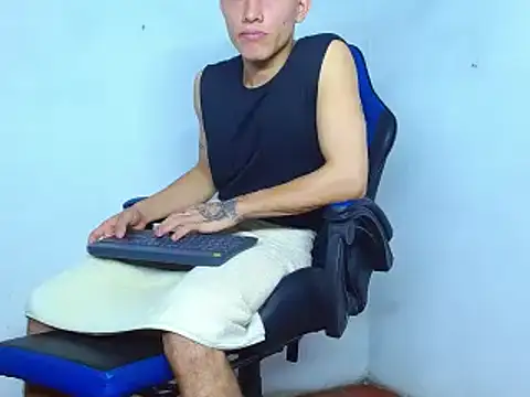 Snapshot of bab_boy_777 chatting on 6, 12, 2024 bab boy 777 online show from 6, 12, 2024