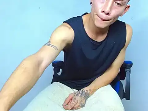 Snapshot of bab_boy_777 chatting on 7, 12, 2024 bab boy 777 online show from 7, 12, 2024