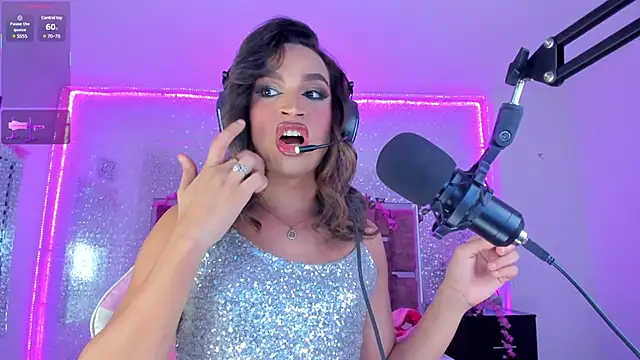 KylieVictoria online show from 24, 1, 2025