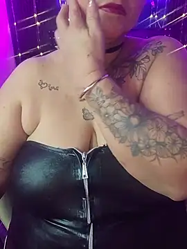 Snapshot of Ivonnee__ chatting on 26, 6, 2026 Ivonnee online show from 26, 6, 2026