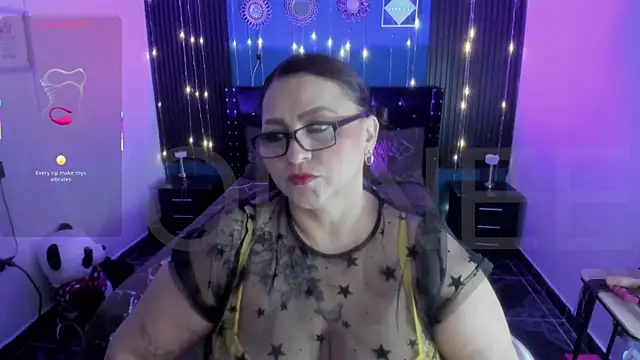 Snapshot of Ivonnee__ chatting on 19, 7, 2026 Ivonnee online show from 19, 7, 2026