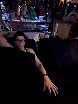 alienbunny online show from 13, 1, 2025