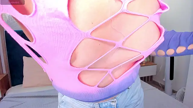 KetrinWhite online show from 8, 11, 2025