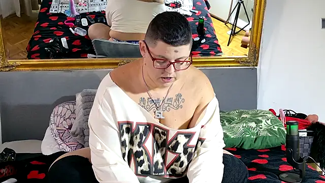 Snapshot of SunshineLexi chatting on 10, 11, 2025 SunshineLexi online show from 10, 11, 2025