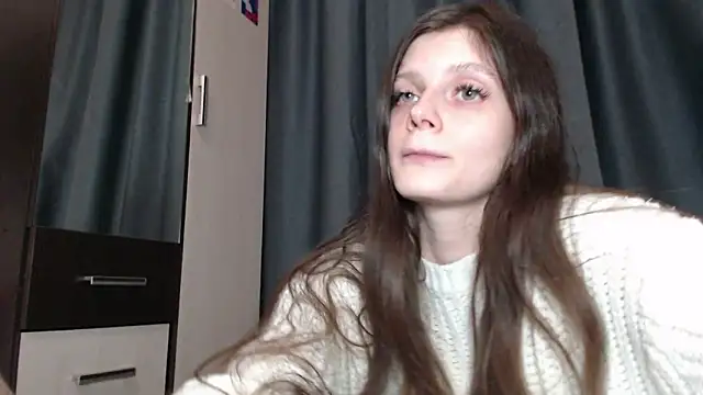Snapshot of Effi_18 chatting on 22, 10, 2025 Effi 18 online show from 22, 10, 2025