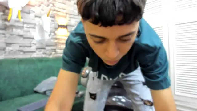 DamiBright online show from 10, 10, 2025