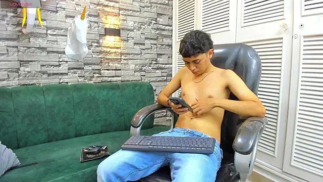 DamiBright online show from 4, 11, 2025