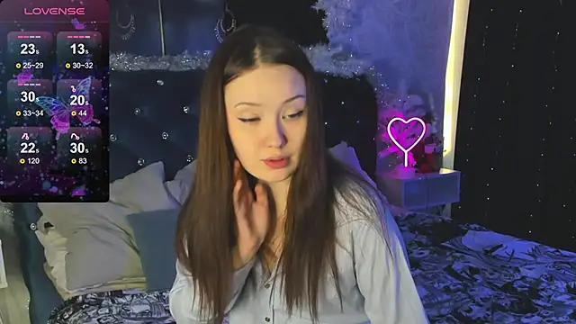 MiriaamWhite online show from 6, 1, 2025