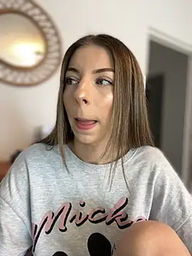 Mia Ethan online show from 10, 10, 2025