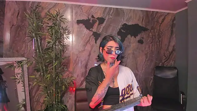 Alahia Dangelo online show from 25, 3, 2026