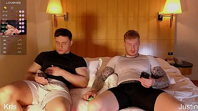 Snapshot of Justin_Hardy chatting on 16, 11, 2025 Justin Hardy online show from 16, 11, 2025