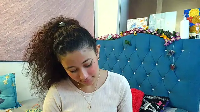 Milkdulce1 online show from 19, 3, 2026