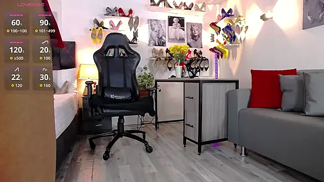 Carlajohnson online show from 7, 1, 2026