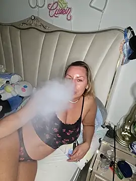 Sparkle2206 online show from 17, 4, 2026