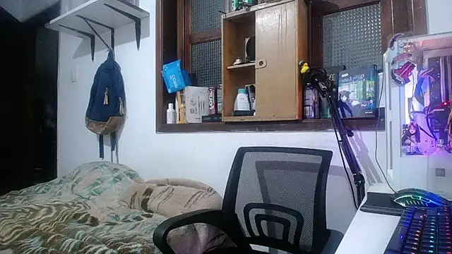 Snapshot of esjrobles chatting on 28, 2, 2025 esjrobles online show from 28, 2, 2025