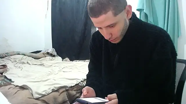 Snapshot of esjrobles chatting on 15, 9, 2025 esjrobles online show from 15, 9, 2025