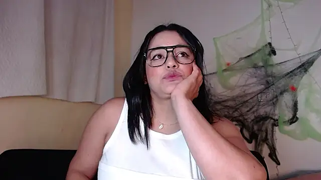 maraa lee online show from 25, 10, 2025