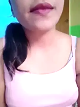 Snapshot of Anki-doll chatting on 4, 7, 2026 Anki-doll online show from 4, 7, 2026