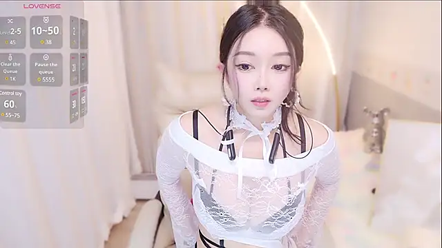 xiaoxiaoguaibao online show from 6, 1, 2025