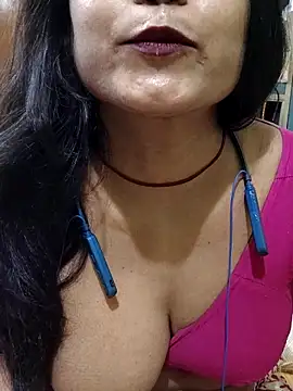 Snapshot of yoursweety09 chatting on 11, 3, 2026 yoursweety09 online show from 11, 3, 2026