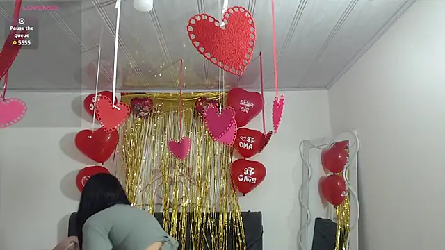 Snapshot of Laylafoxy_tay chatting on 15, 2, 2025 Laylafoxy tay online show from 15, 2, 2025