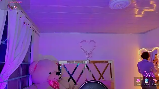 Snapshot of Laylafoxy_tay chatting on 22, 9, 2025 Laylafoxy tay online show from 22, 9, 2025