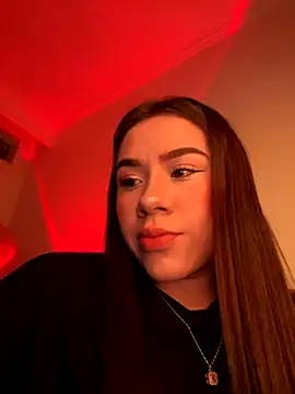 Im Valen Cute online show from 4, 12, 2025