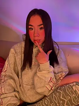 Im Valen Cute online show from 29, 7, 2026