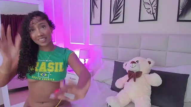 Snapshot of Amber__Sanchez chatting on 28, 2, 2025 Amber Sanchez online show from 28, 2, 2025
