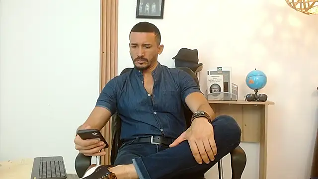 Reiko 85  online show from 10, 9, 2025