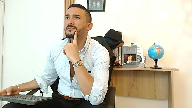 Reiko 85  online show from 12, 9, 2025