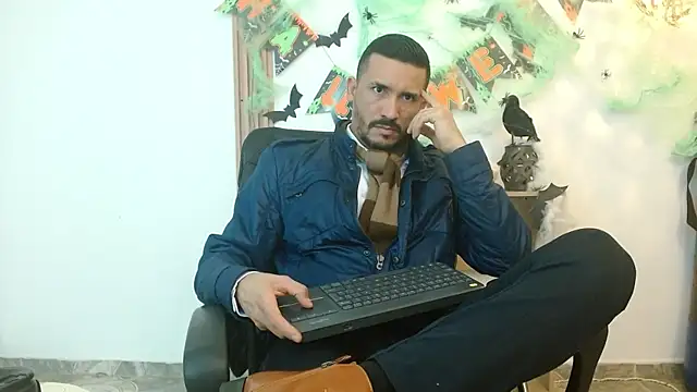 Reiko 85  online show from 18, 10, 2025