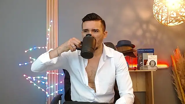 Reiko 85  online show from 26, 2, 2026