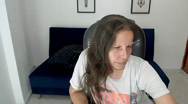 Milf karlye online show from 18, 12, 2024